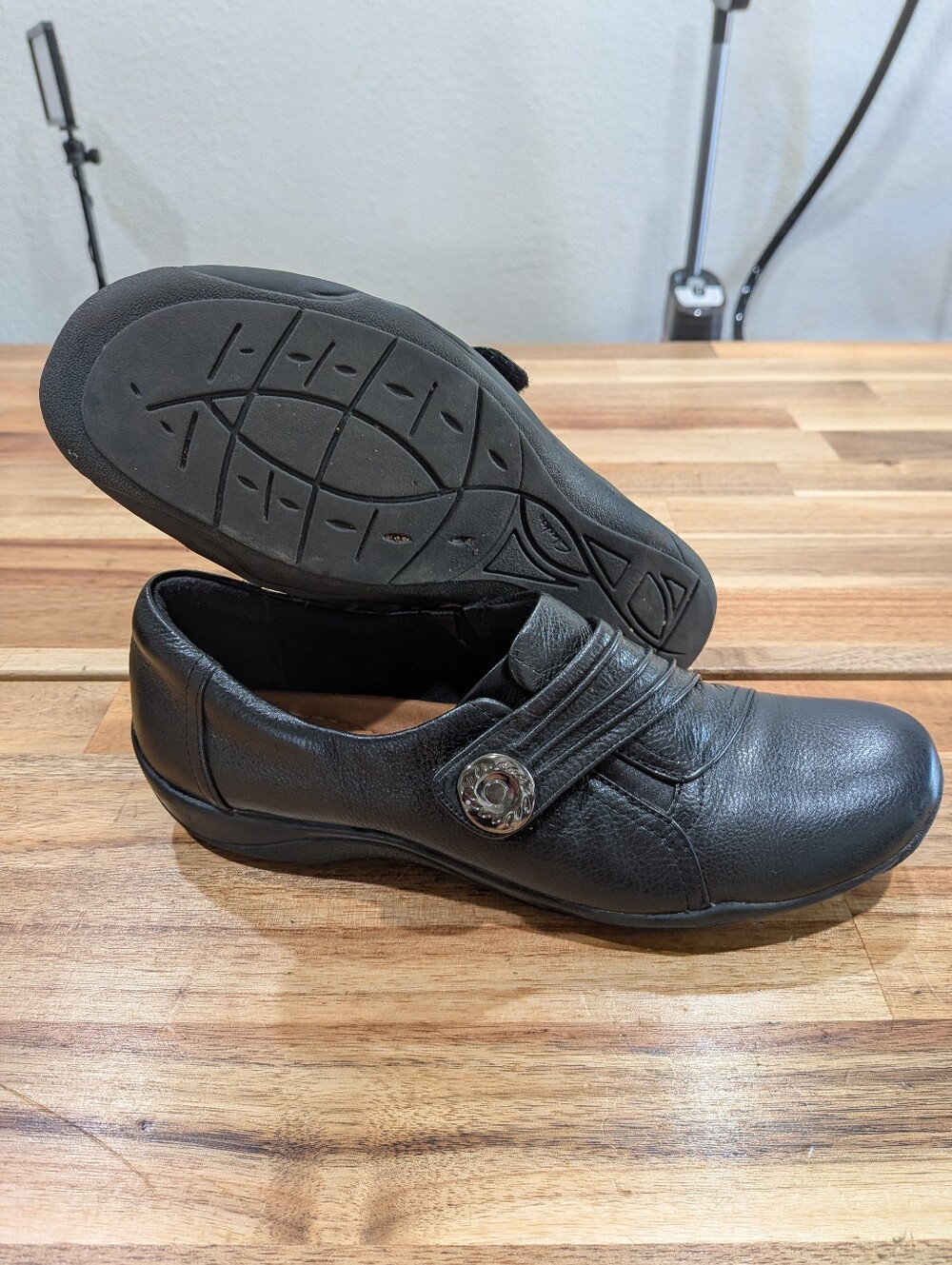 Clarks Artisan Flats‎ Size 7.5M Black Leather Comfort Mary Jane Shoes Casual